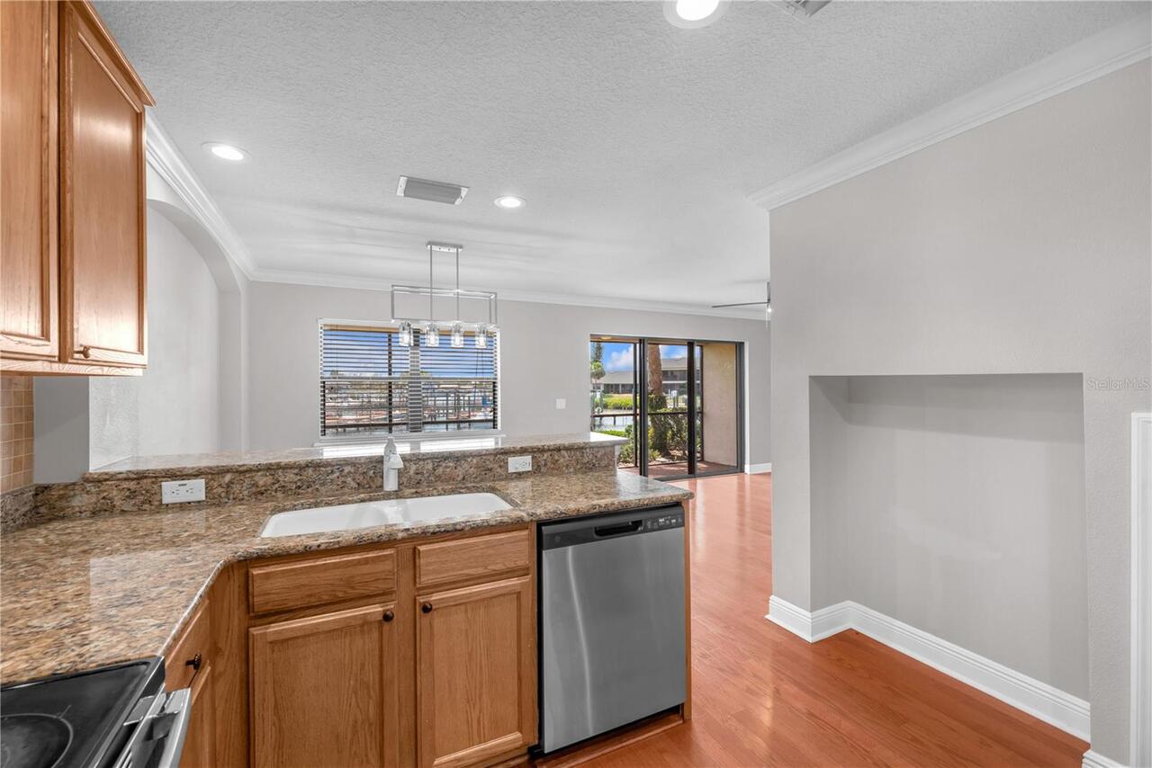Listing Photo 7