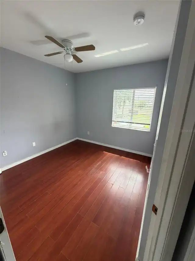 Listing Photo 9