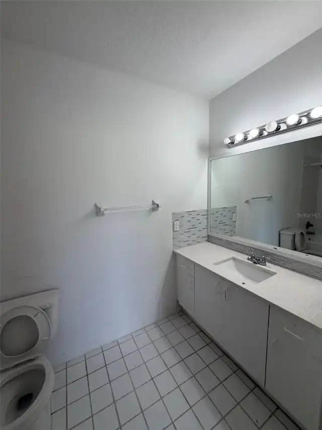 Listing Photo 14