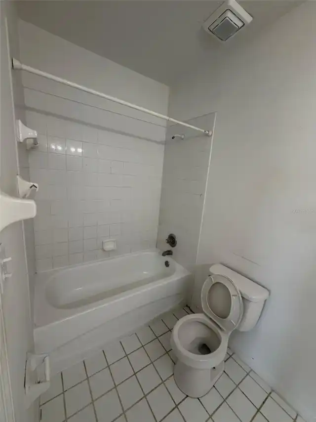 Listing Photo 15