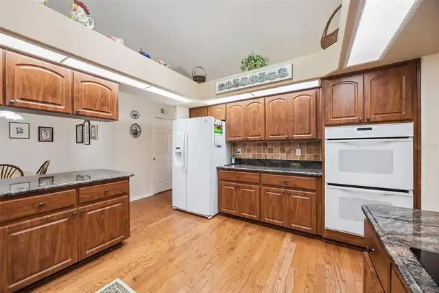 Listing Photo 23