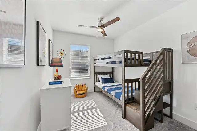 Listing Photo 10