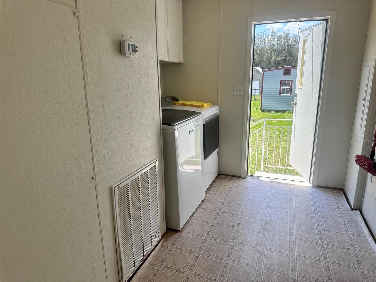 Listing Photo 9