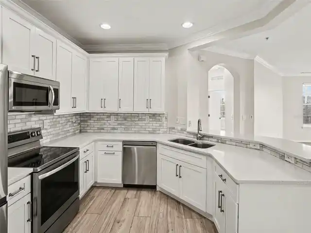 Listing Photo 7