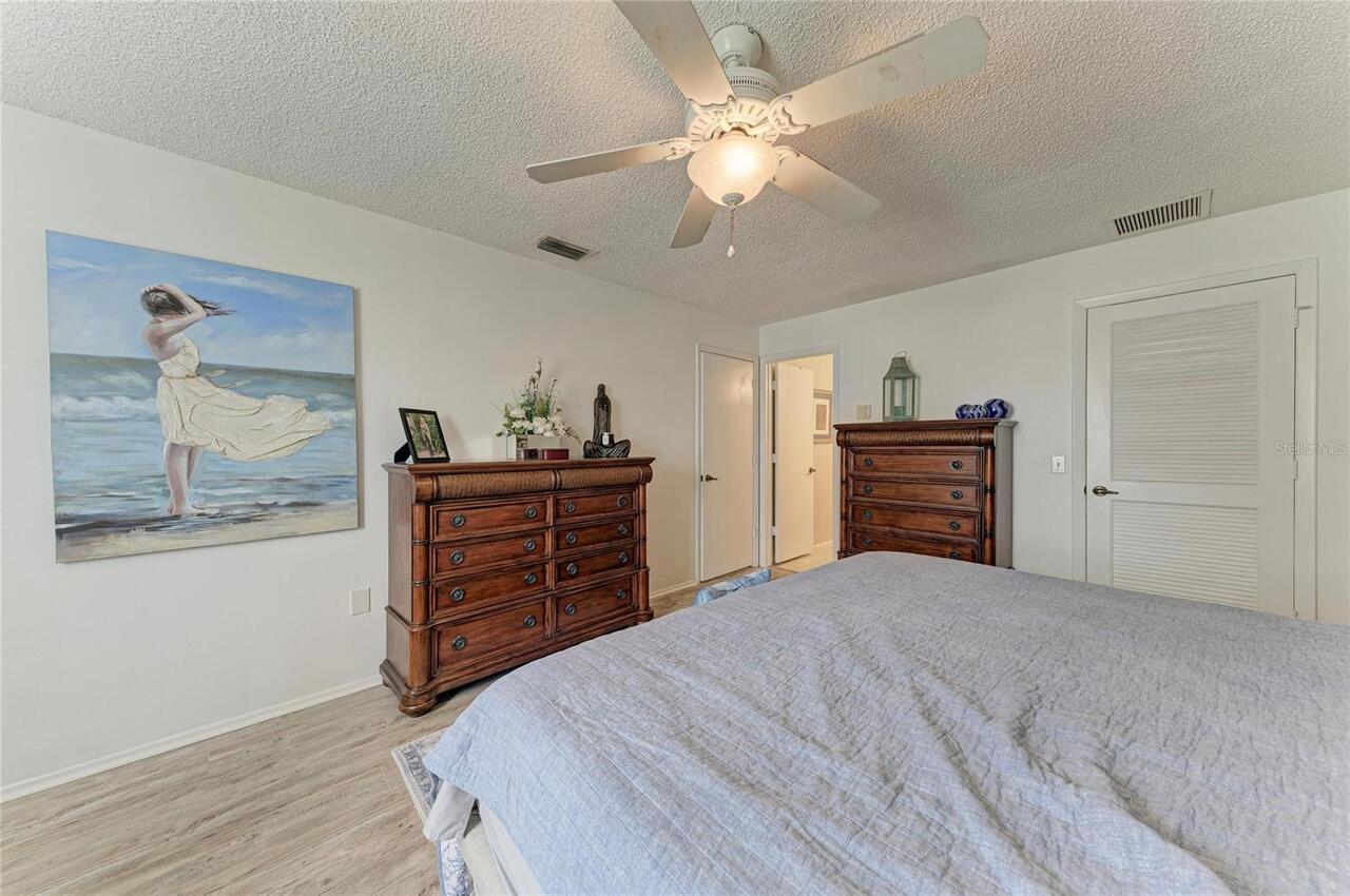 Listing Photo 35