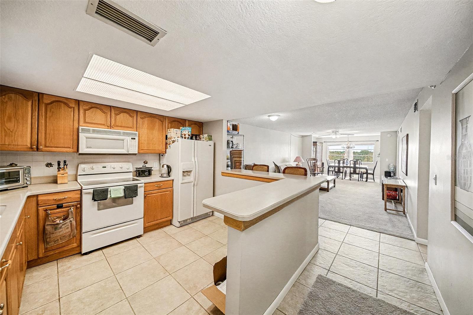 Listing Photo 12