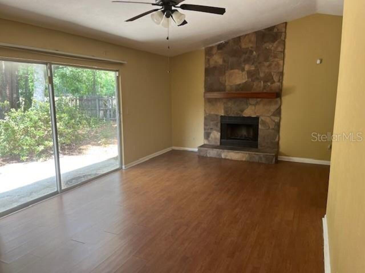Listing Photo 12