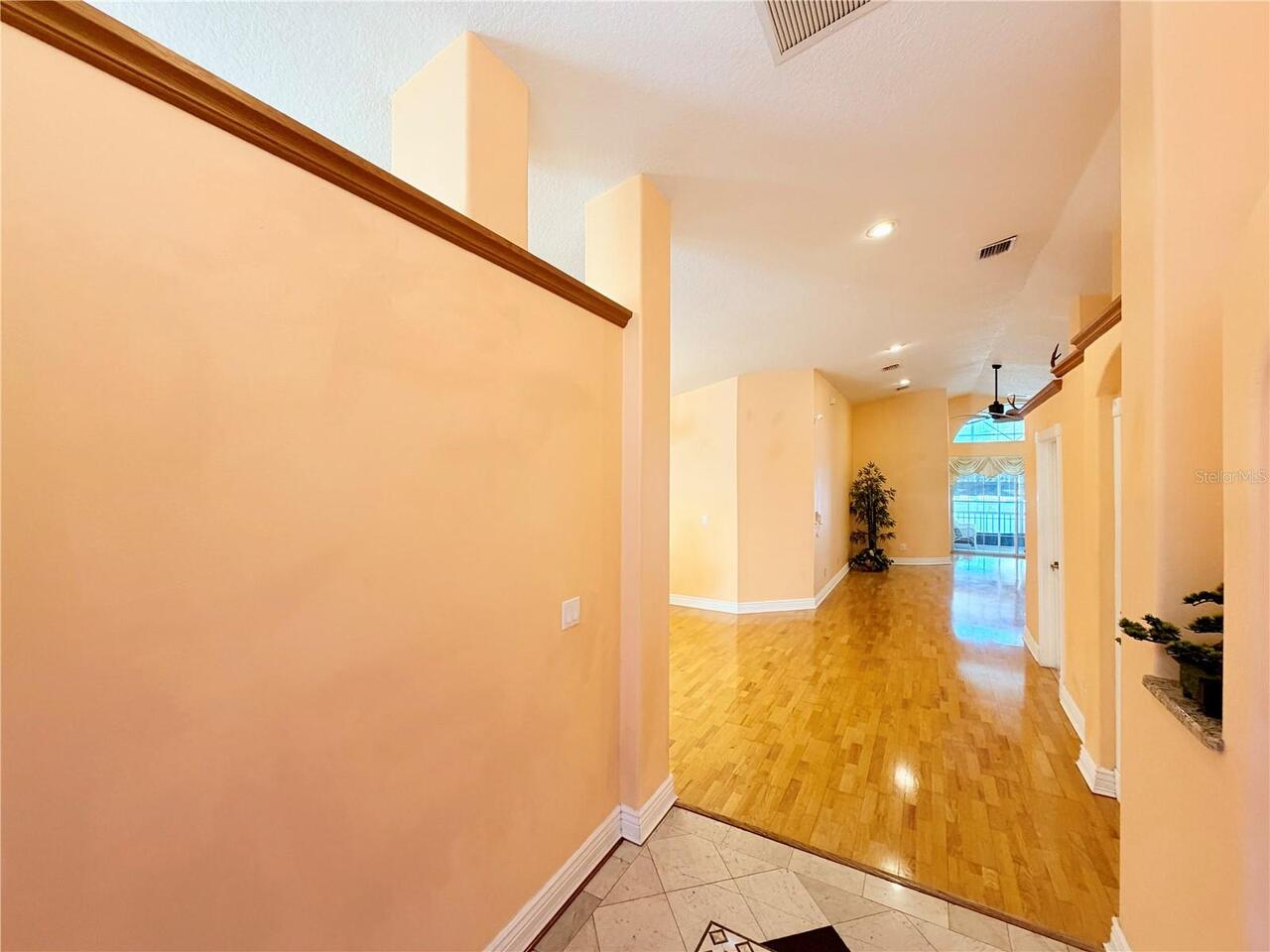 Listing Photo 12