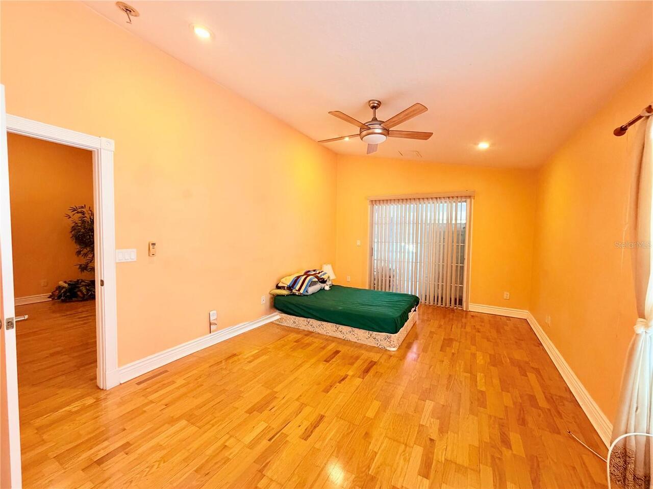 Listing Photo 22