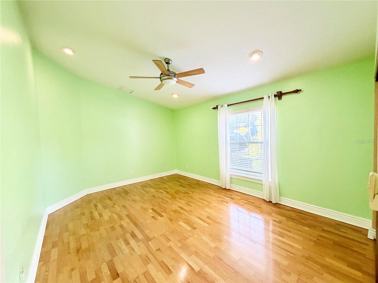 Listing Photo 26