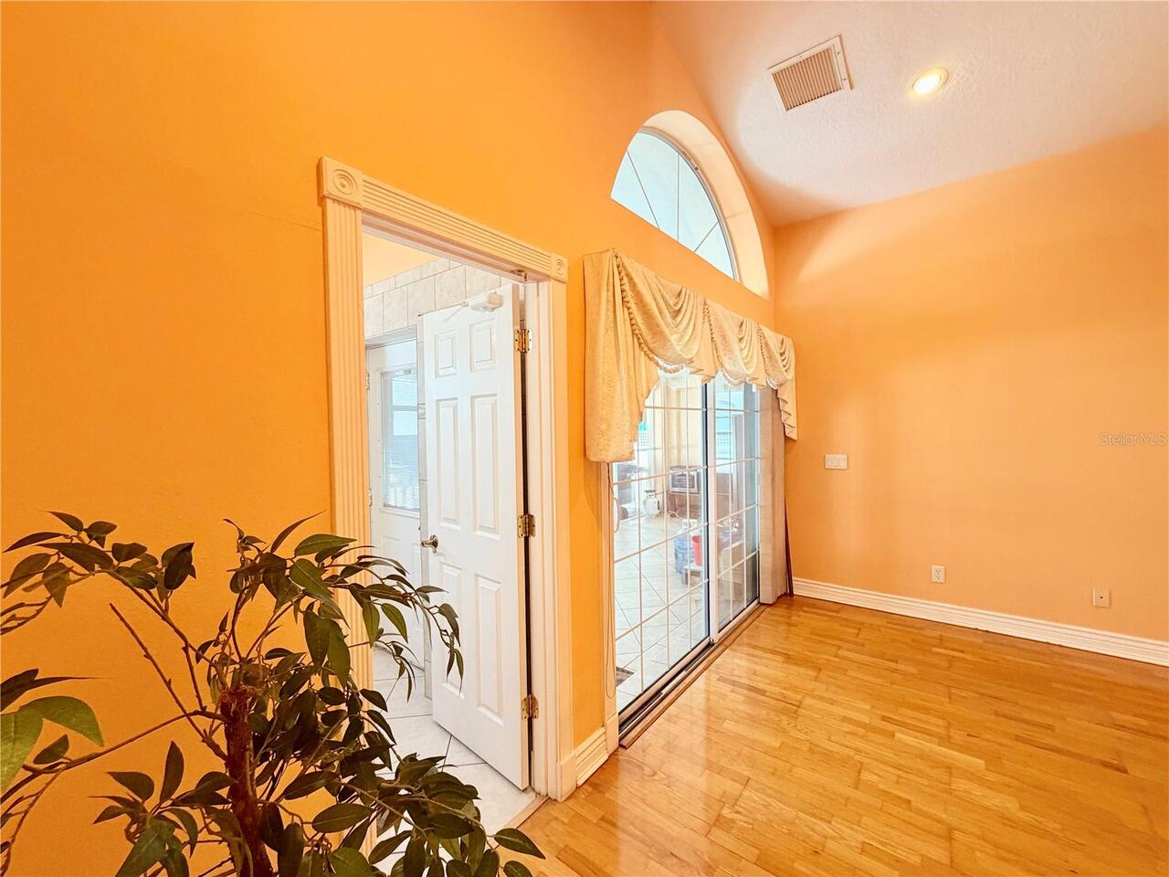 Listing Photo 32