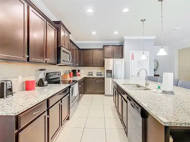 Listing Photo 9