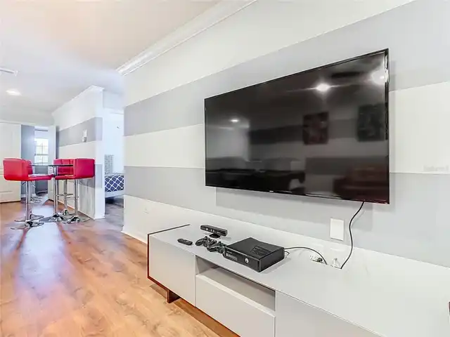 Listing Photo 25