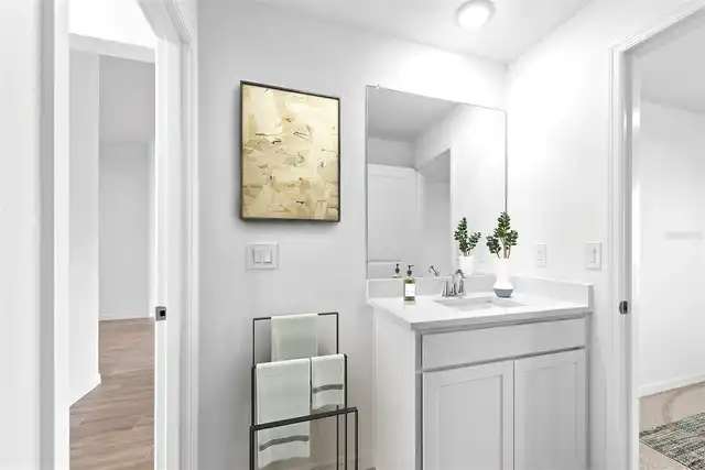 Listing Photo 11