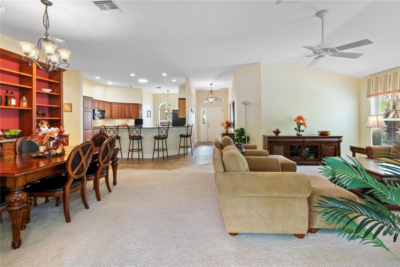 Listing Photo 11