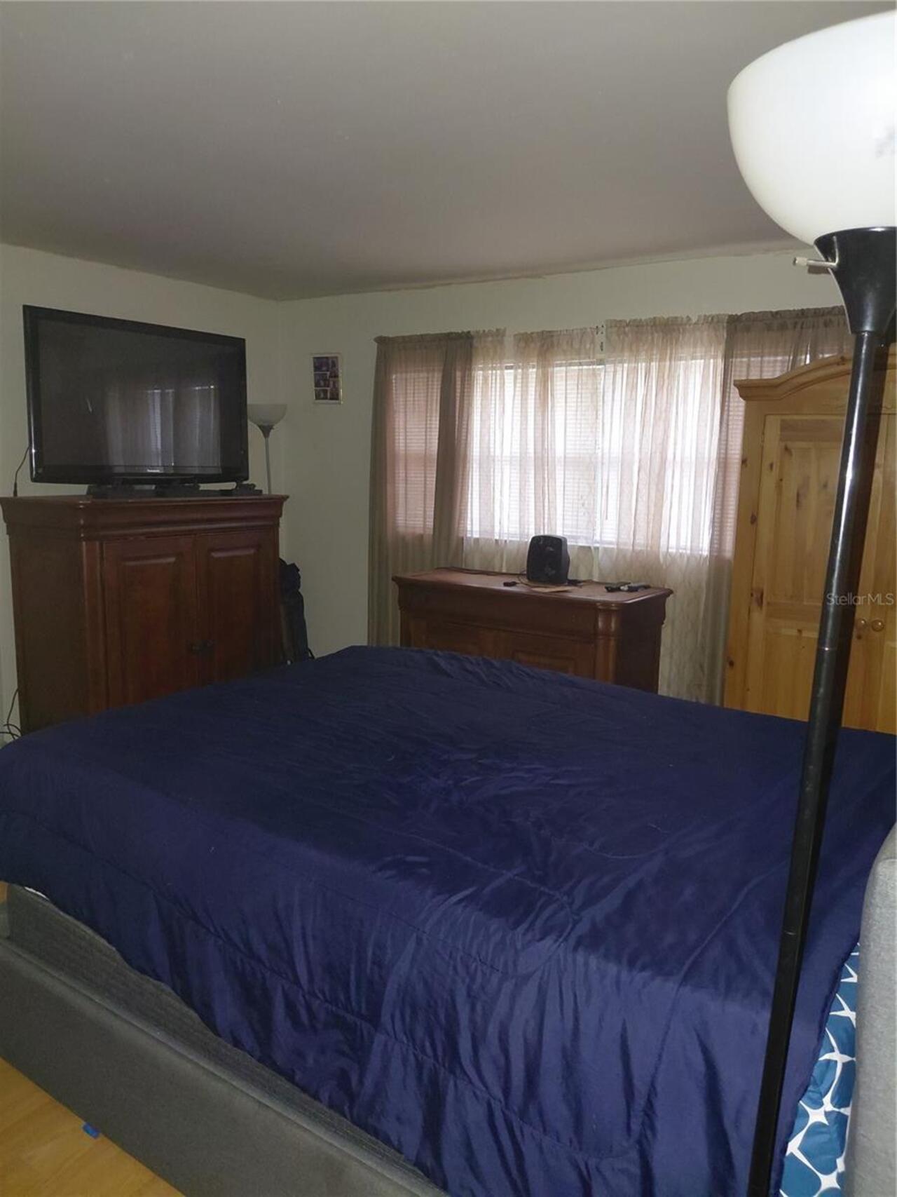 Listing Photo 8