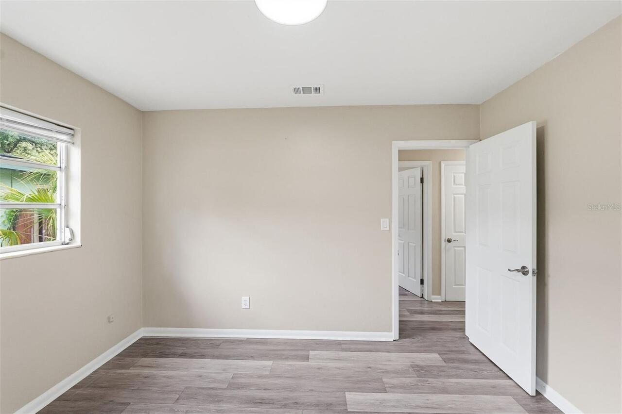 Listing Photo 20