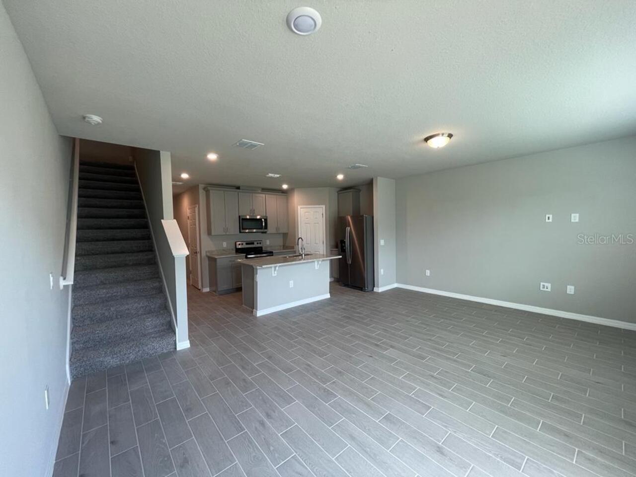 Listing Photo 8