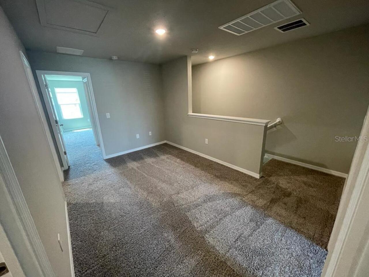 Listing Photo 9