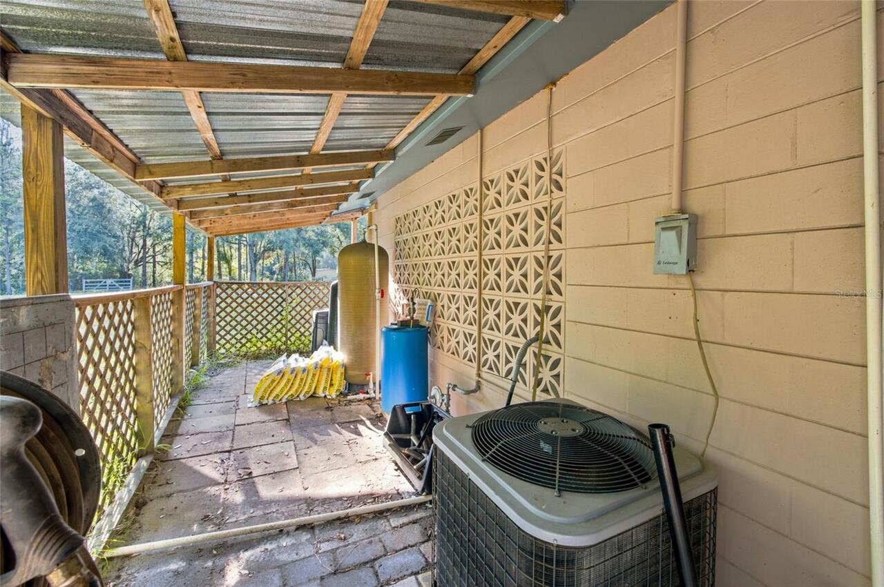 Listing Photo 11