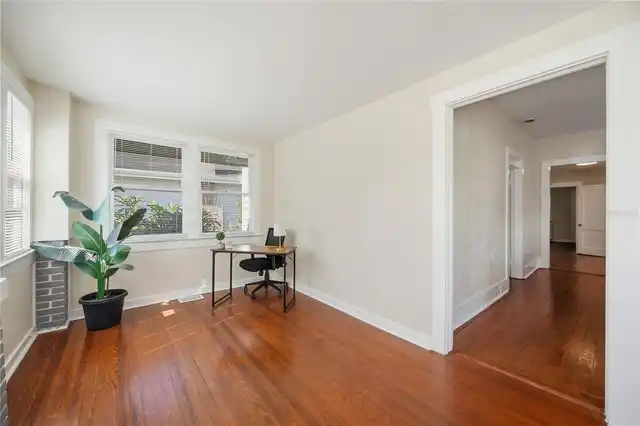 Listing Photo 8