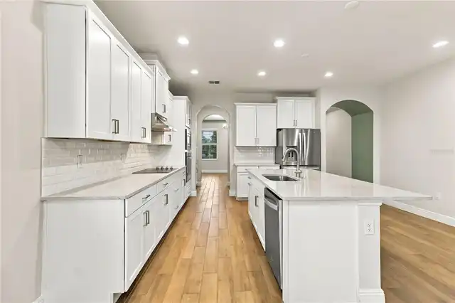 Listing Photo 16