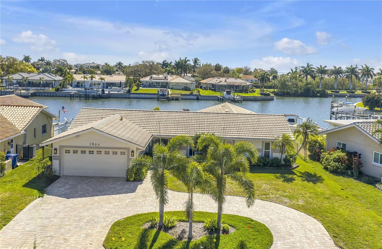 St Petersburg Real Estate