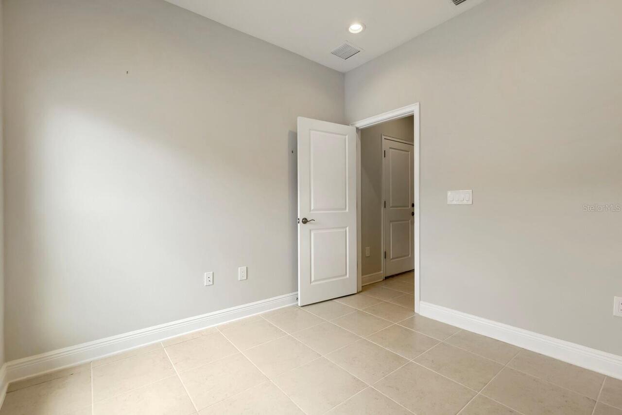 Listing Photo 20