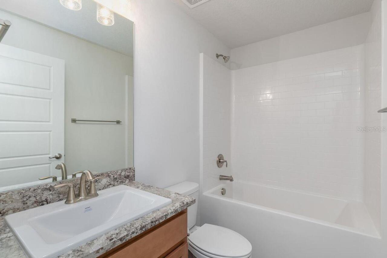 Listing Photo 14