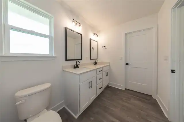 Listing Photo 15