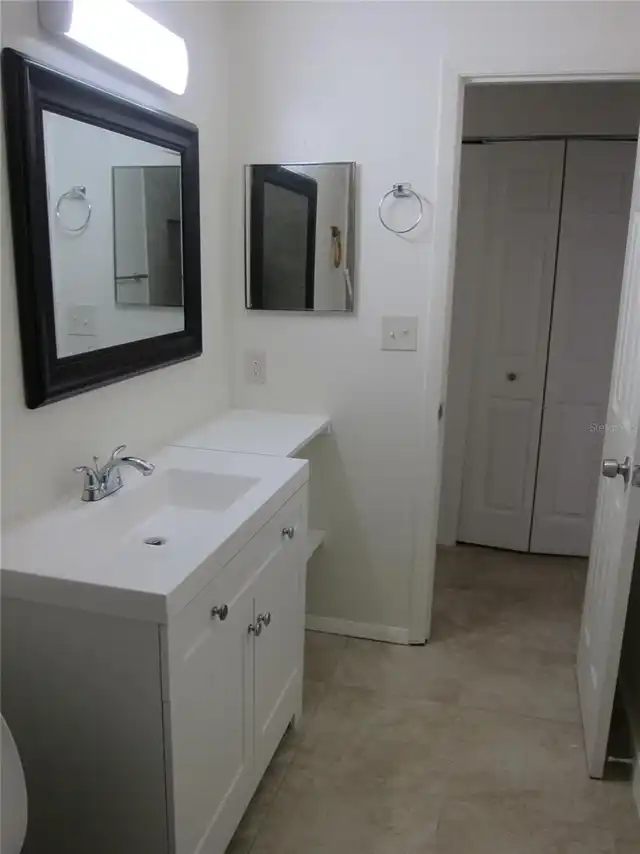 Listing Photo 12
