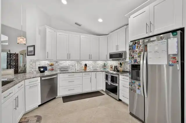 Listing Photo 17