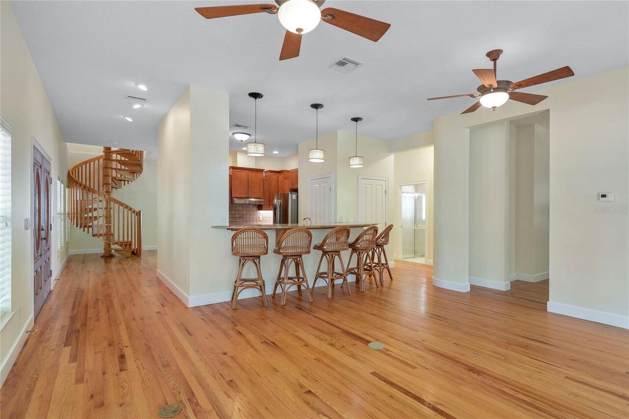 Listing Photo 7