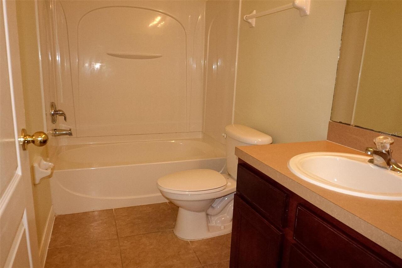 Listing Photo 12