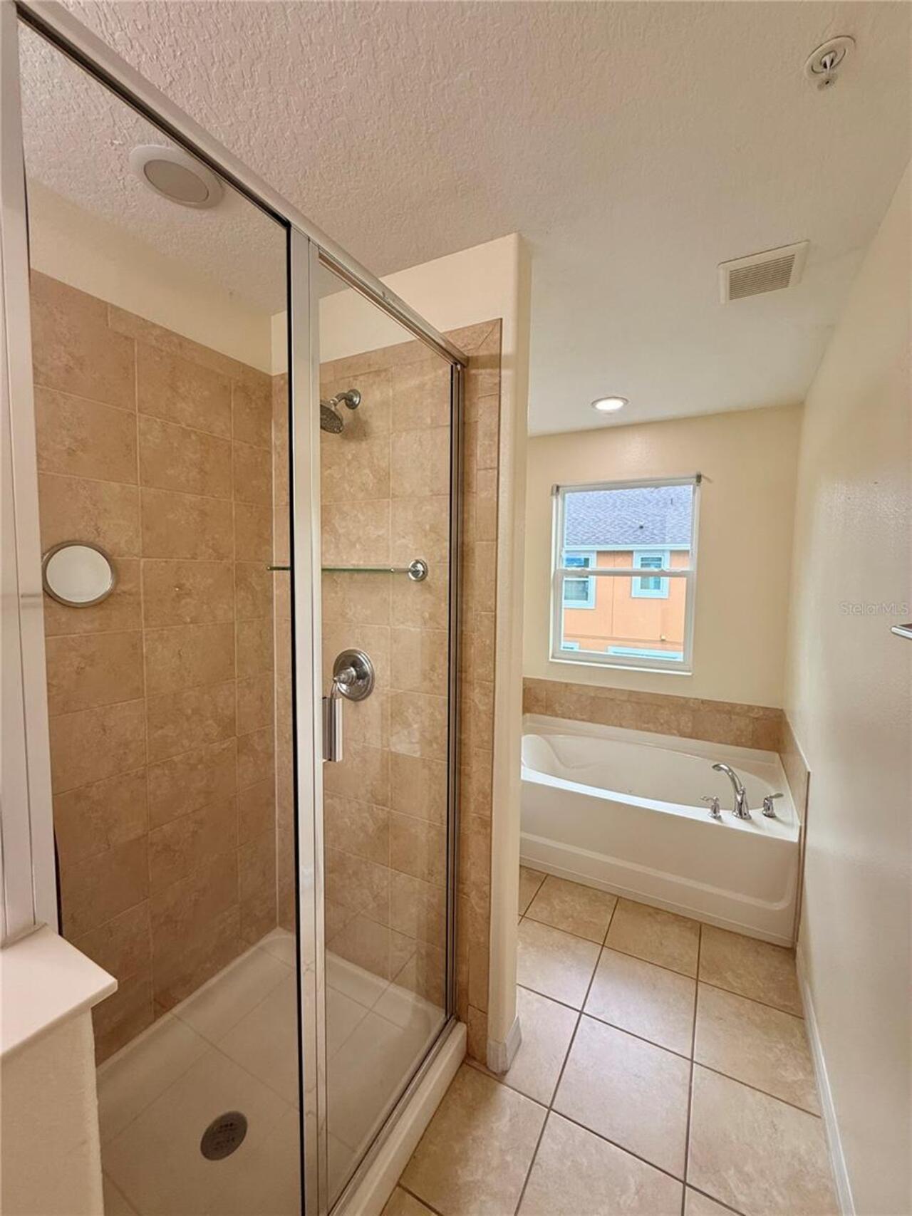 Listing Photo 24
