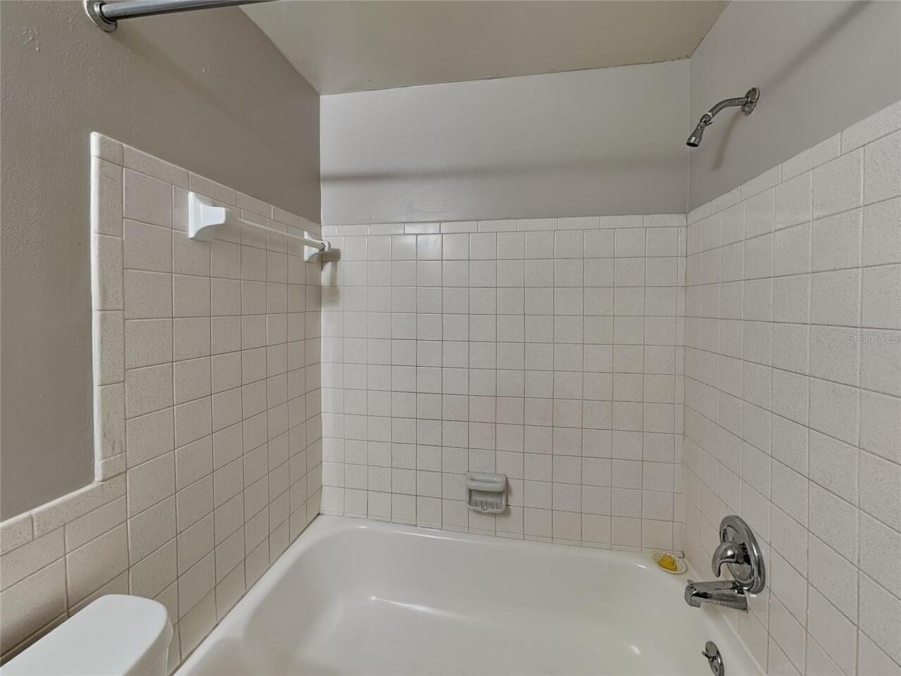 Listing Photo 9