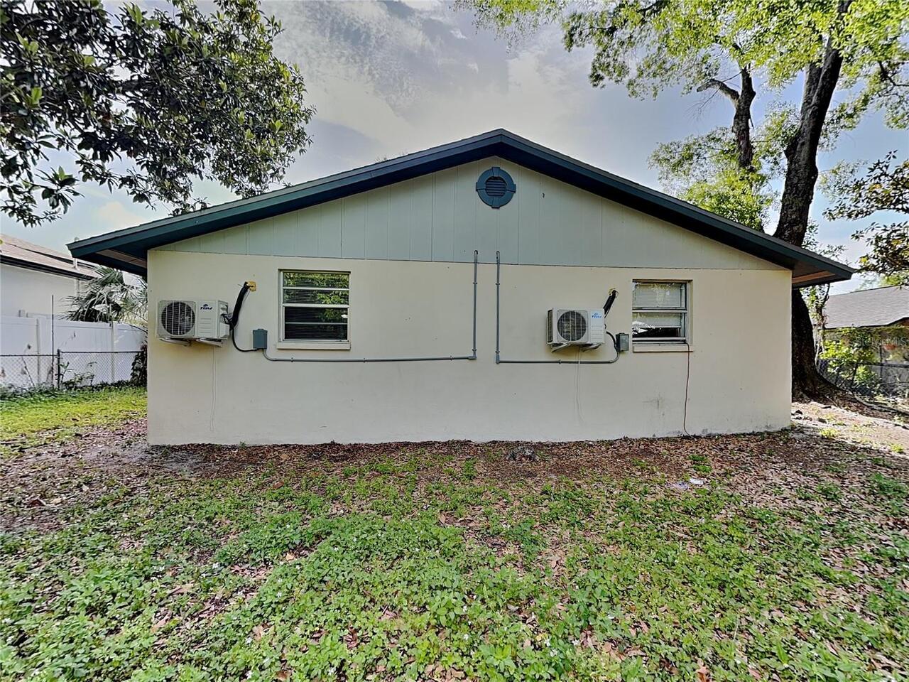Listing Photo 10