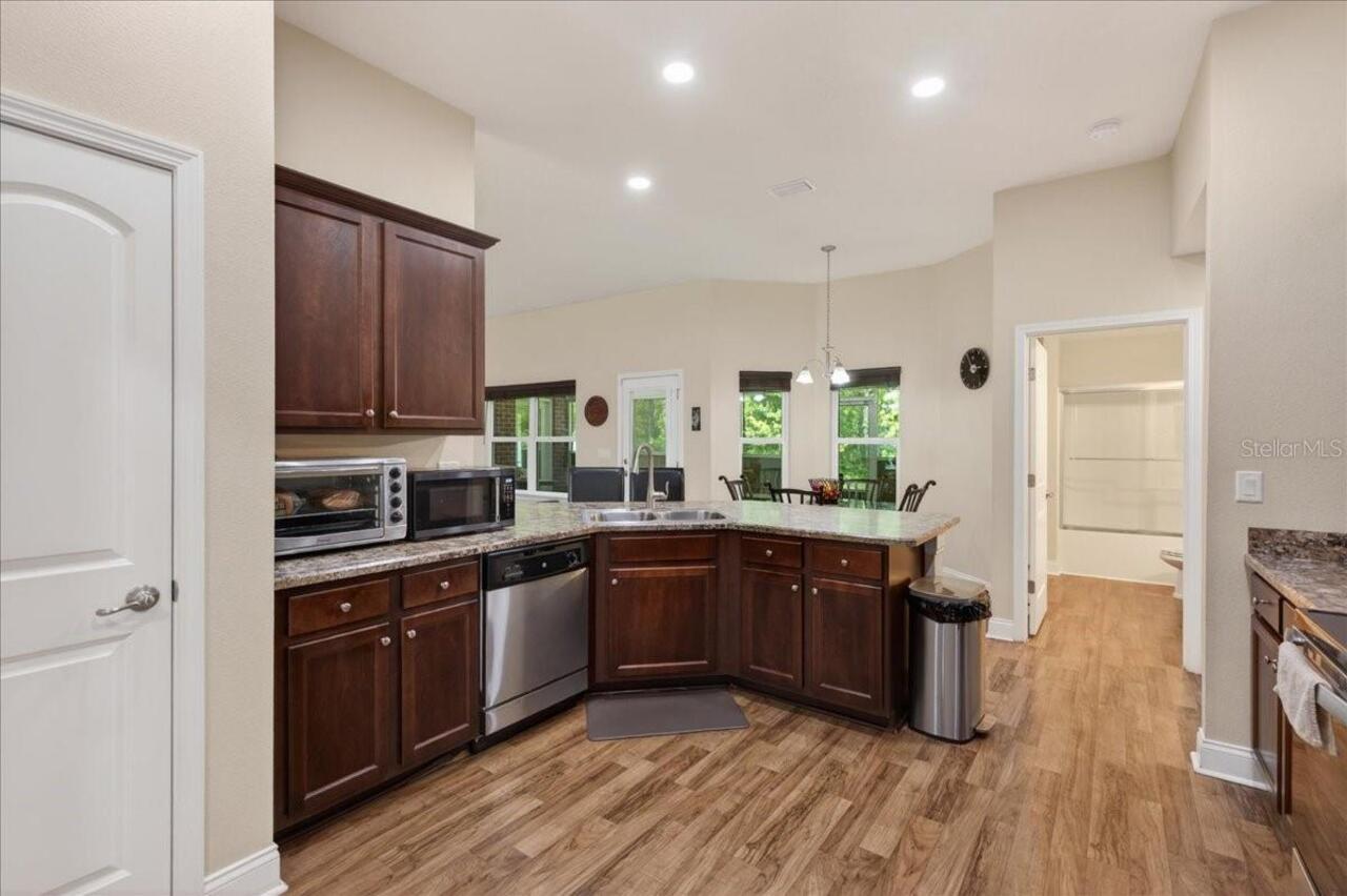 Listing Photo 19
