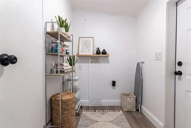 Listing Photo 9