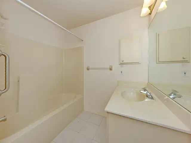Listing Photo 22