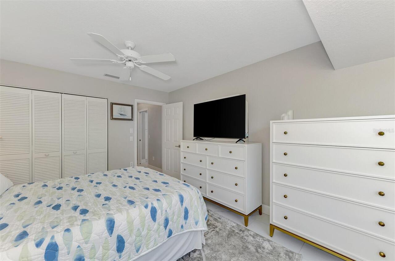 Listing Photo 37