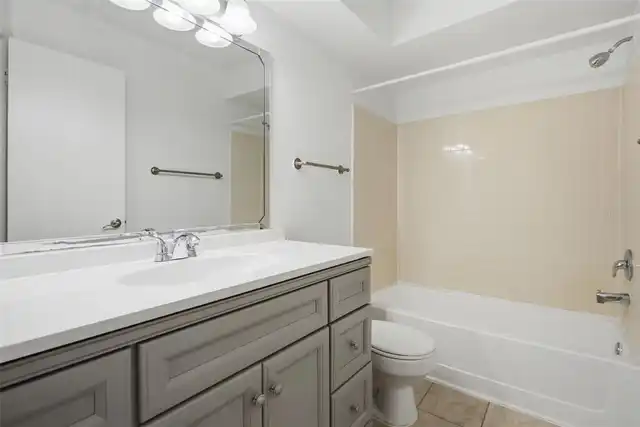 Listing Photo 17