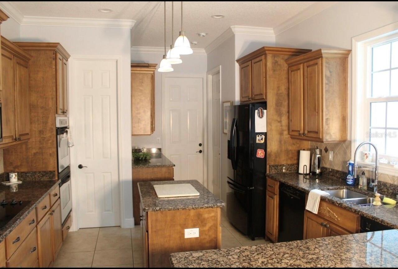 Listing Photo 14