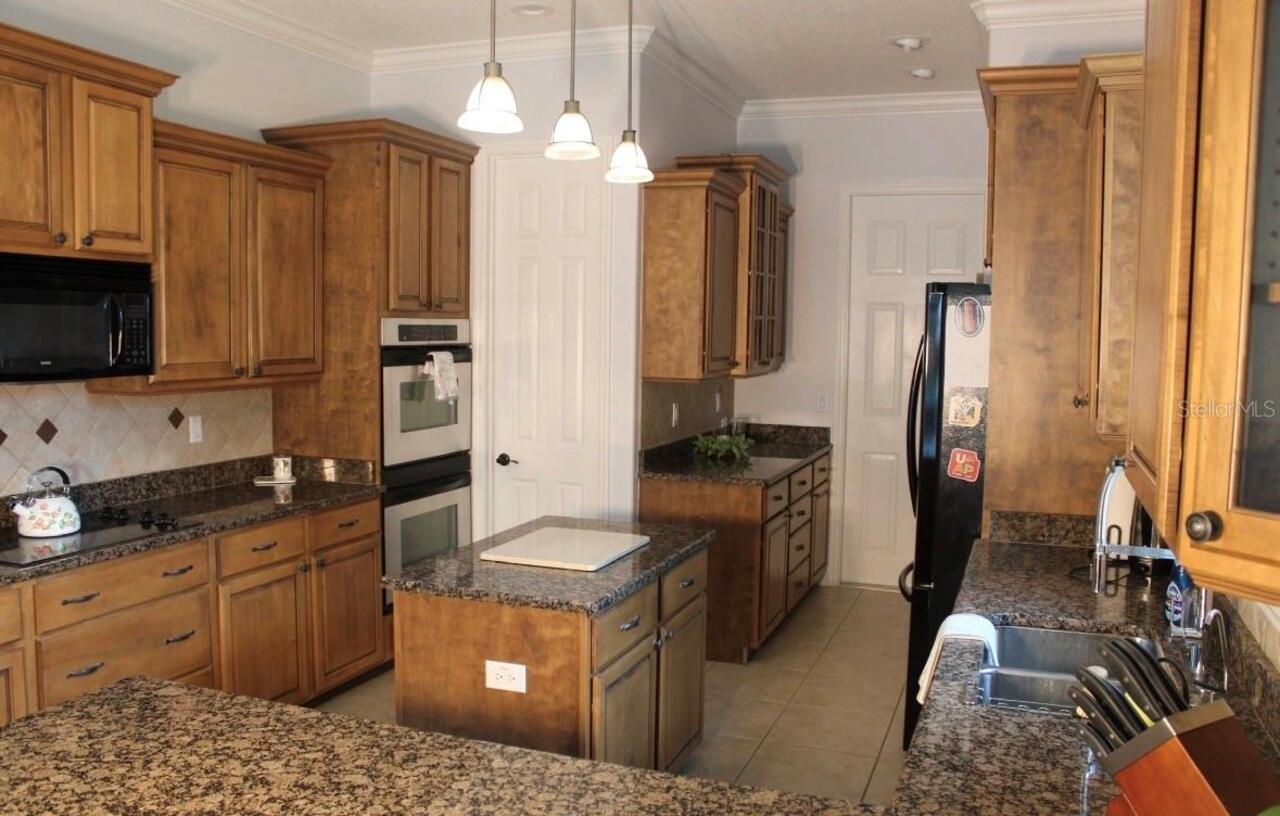 Listing Photo 16