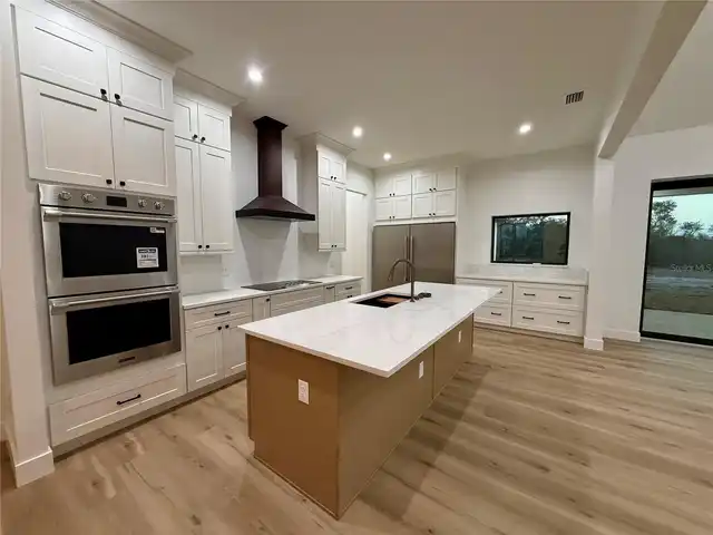 Listing Photo 14