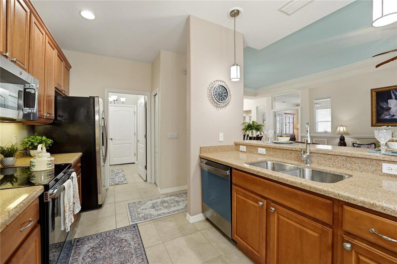 Listing Photo 10