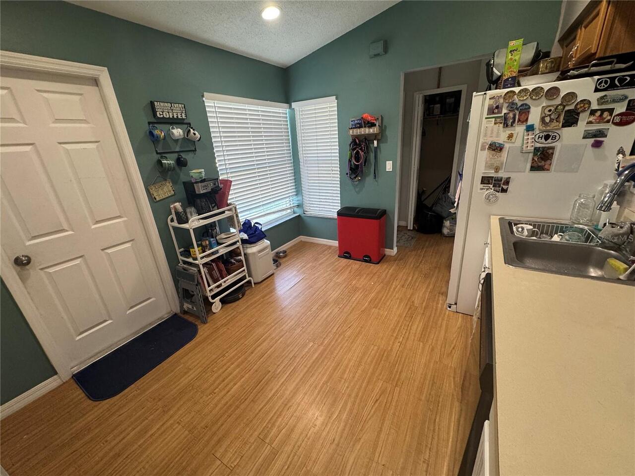 Listing Photo 9