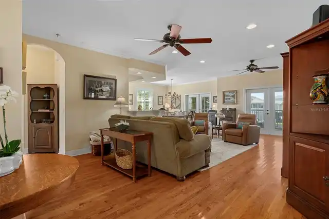 Listing Photo 7