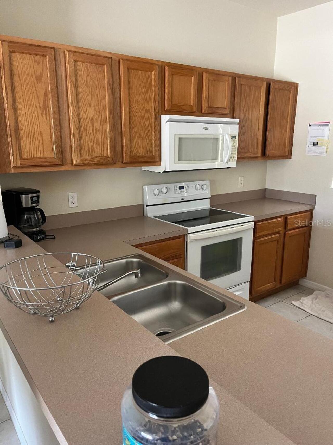 Listing Photo 11