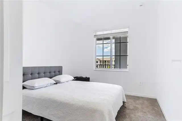 Listing Photo 15
